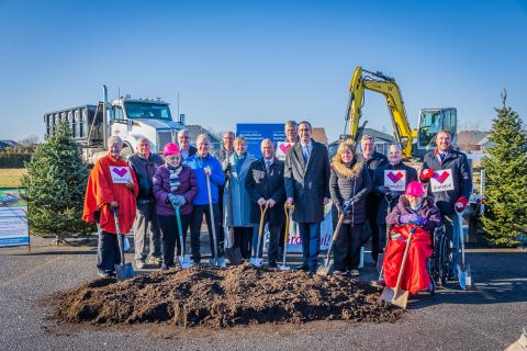 It was both work and play as dozens of residents, families, staff, donors, neighbours and community members came together at the official groundbreaking ceremony for the new Dundas Manor on December 15th.