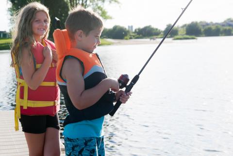 kids fishing